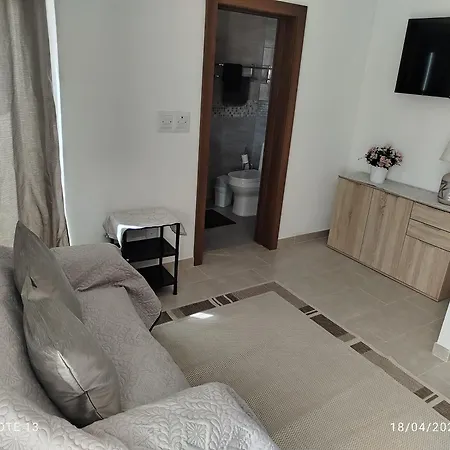 Joanna's Penthouse * Lija